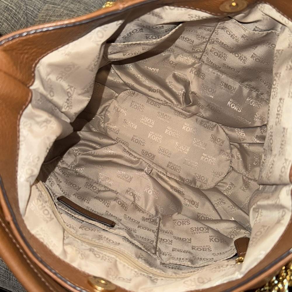 Michael Kors Bag  Brown Pebbled Leather Hobo Bag with Gold Studs and Gold Chain - Picture 10 of 17